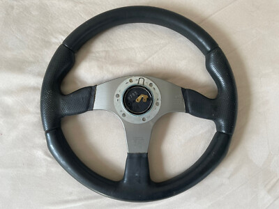 MOMO ステアリング RACE 35cm TYP D35 KBA 70116 MOMO RACE TYP D35 KBA 70116 GENUINE LEATHER STEERING WHEEL