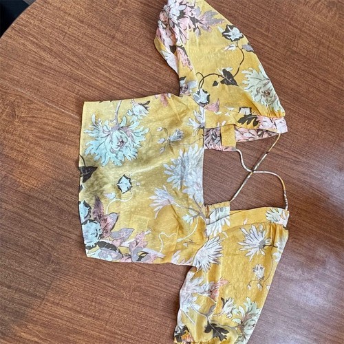 H&M Women's XS Yellow Floral Cropped Blouse Open Back Lace-Up Casual - Picture 1 of 4