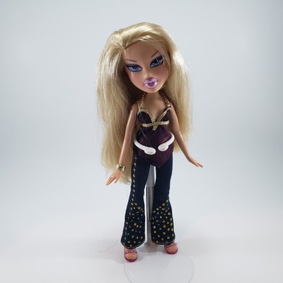 Bratz Passion 4 Fashion Cloe Doll MGA Outfit & Shoes 2001