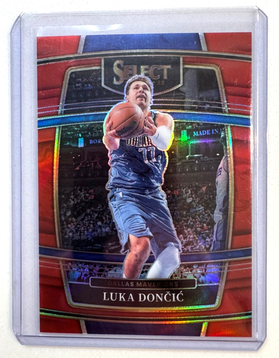 Luka Doncic /199 Select Basketball 2021-22 Red PRIZM Concourse No. 12