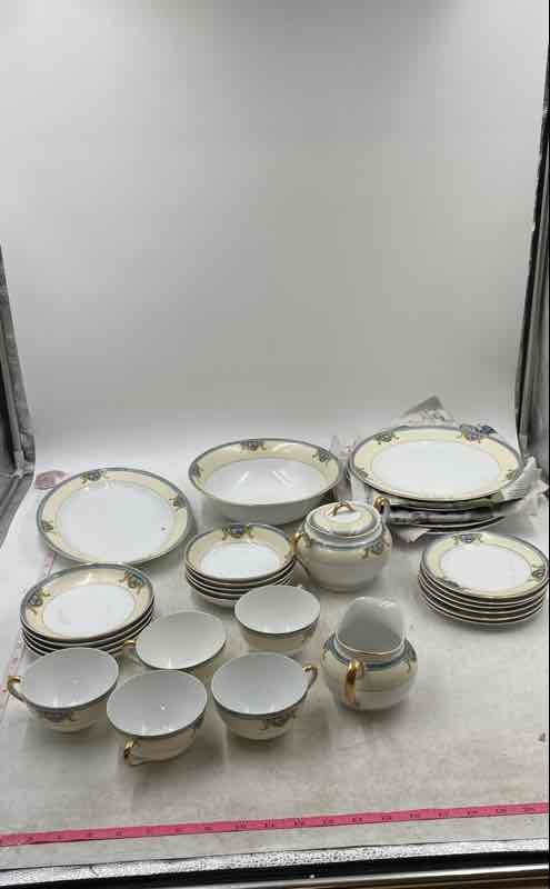 Vintage Meito China Multicolor Floral Hand Painted Serving Dinner Set