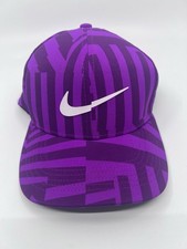Nike Classic99 Dri-Fit Golf Hat. Size M/L. Purple.
