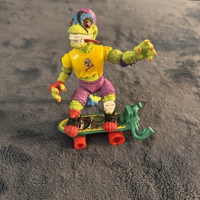 Vintage 1990 Teenage Mutant Ninja Turtles MONDO GECKO Action Figure w/Skateboard