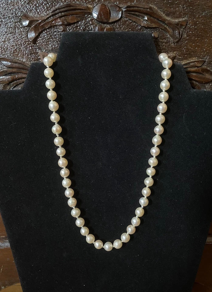 Gargantilla vintage de 7,2 mm con broche de diamantes y perlas cultivadas Estate de diamantes de oro blanco de 14 quilates Foto 4 de 4