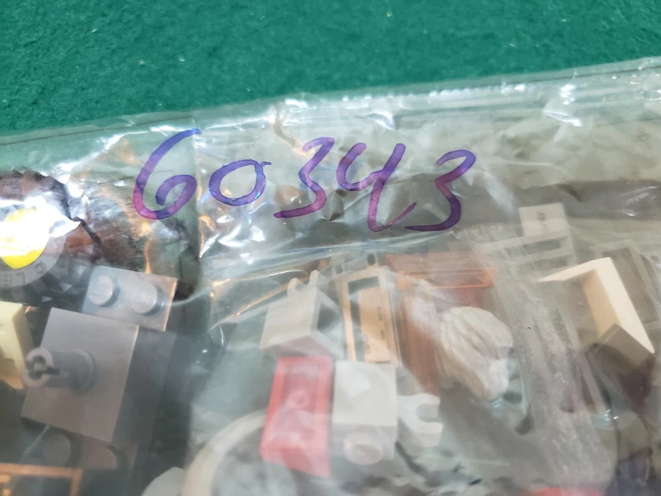 LEGO CITY: Rescue Helicopter Transport (60343), BAG 1 ONLY, 1 fig included - Image 2 of 4