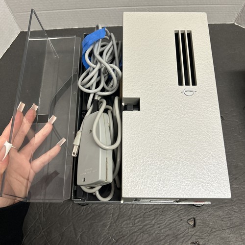 Leitz Pradovit Slide Projector! 🌟with remote! - And Storage Case - Picture 10 of 18