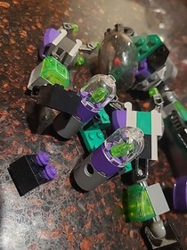 Lego DC Comics Super Heroes SUPERMAN vs. POWER ARMOR LEX + Large GREEN Parts