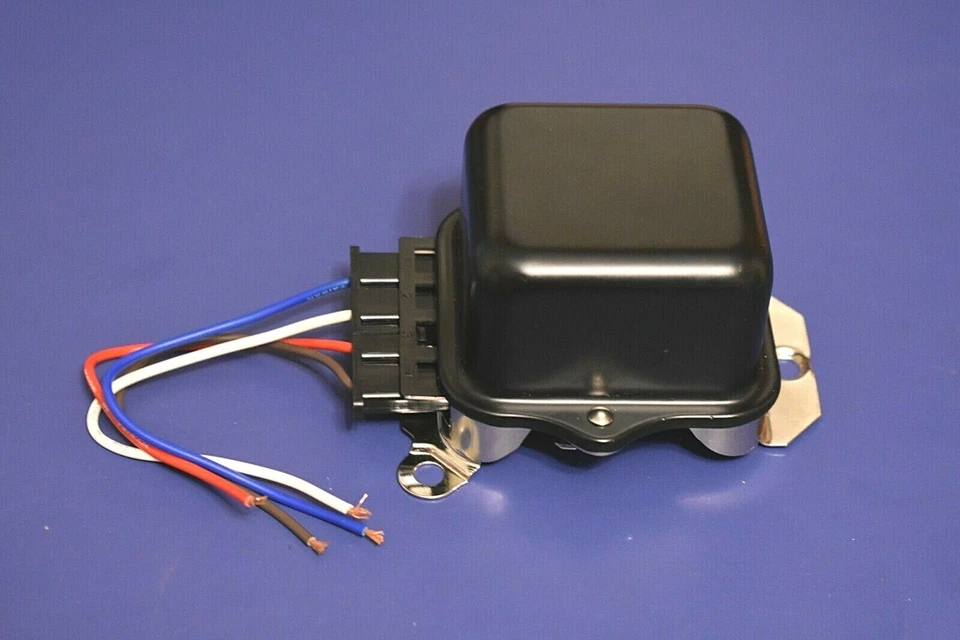 Regulador de voltaje y enchufe años 60 Pontiac Star Strato Chief Ventura Acadian ++++ Foto 4 de 4