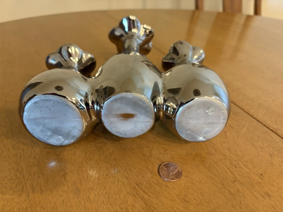 Jarrón escultura flor moderna plata 3 tallos colección Torre y Tajo de 8" Foto 3 de 4