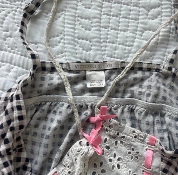 UNDERCOVER Abito Victoria's Secret