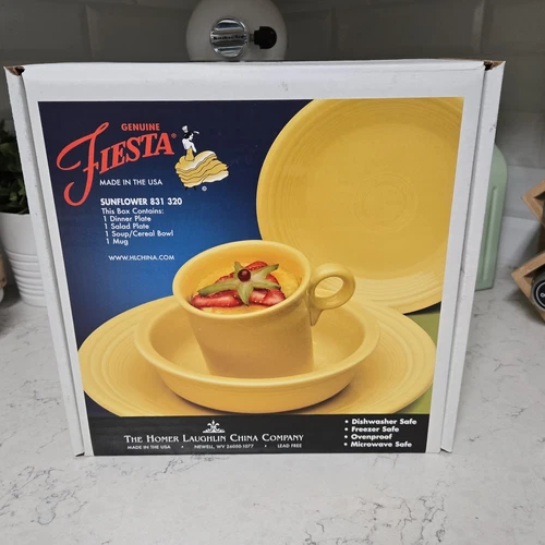 Fiesta 4 Piece Place Setting Sunflower HLC Fiestaware 831 320 USA NEW In Box 