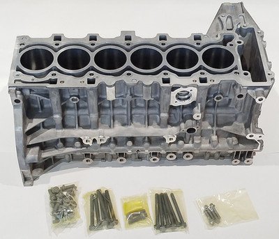 NEU + Orig BMW E90-E93 E60 E61 F10 F11 E83 E70 Z4 Motorblock N51 N52 N53 7558325