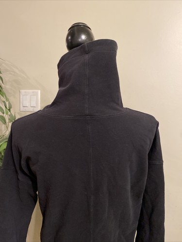 Lululemon Size 4 Mock Turtle Neck Sweater Pullover Thumb Hole - Picture 6 of 10