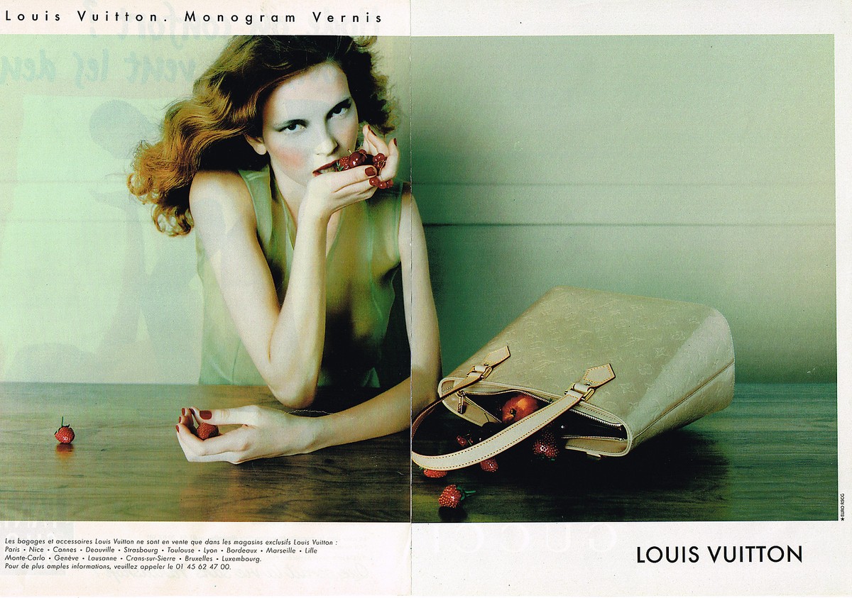 PUBLICITE ADVERTISING 094 1998 LOUIS VUITTON sacs MONOGRAM VERNIS