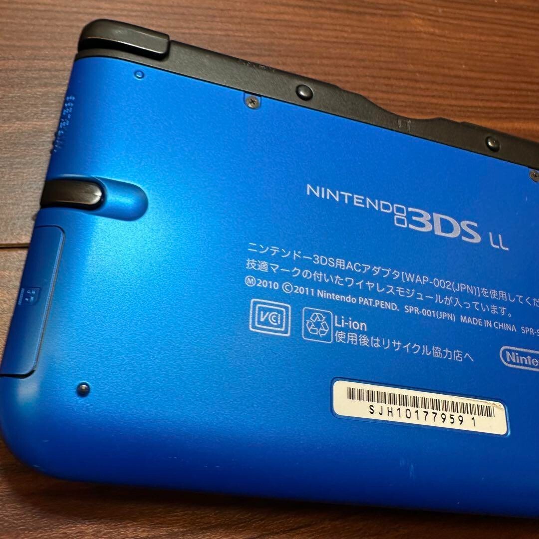 Nintendo 3DS LL Blue x Black, in good condition japan 0503