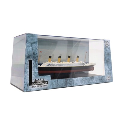 Legendary 1:125  Olympic-Class Ocean Liner RMS Titanic  LCS241945