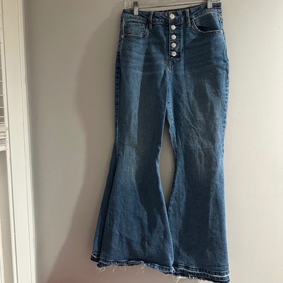 Wild Fable Women's High Rise Extreme Flare Jeans Distressed Hem Size 8