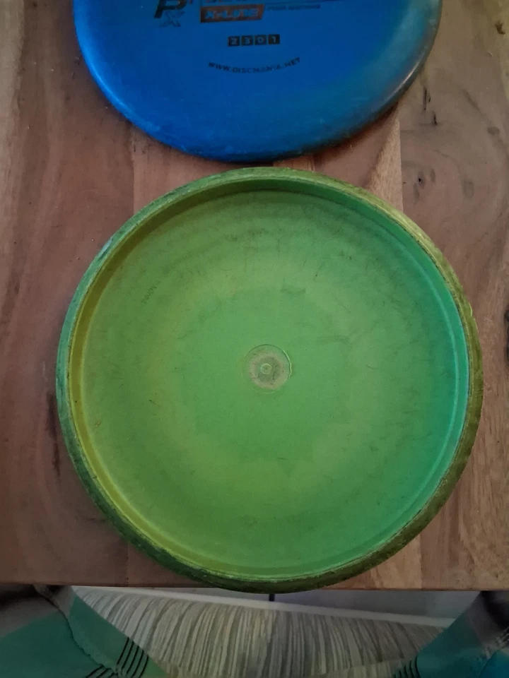 Dos putters con cuentas Dismania P1X X-line. Innova Run. Foto 4 de 4