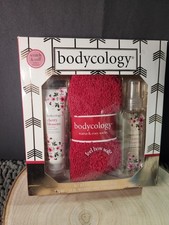 New BODYCOLOGY 3 Piece Set Cherry Blossom Body Cream Fragrance Socks