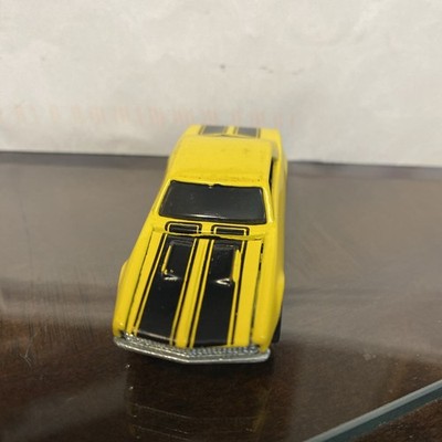 Hot Wheels '67 Camaro Yellow Hood Opens Black Racing Stripes