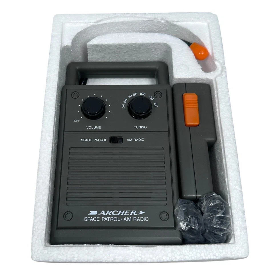 Vintage Archer Space Patrol Base Station with AM Radio 70s Gray Toy 60-4012 New - Image 4 of 4