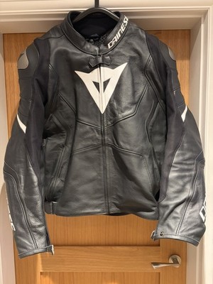 Dainese Motorrad Lederjacke und Innenfutter Gr. XL, 58