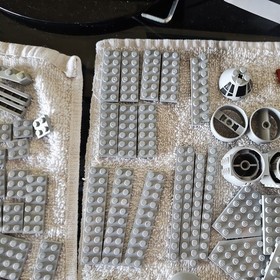 LEGO Star Wars: Midi-Scale Millennium Falcon (7778)