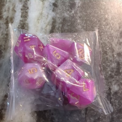  Pink  7 Dice Set Poly RPG DnD Dungeons Dragons AD&D Pathfinder d20