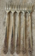 5 Cocktail/Seafood Fork Distinction (Silverplate, 1951) by Oneida Silver 6 1/8"
