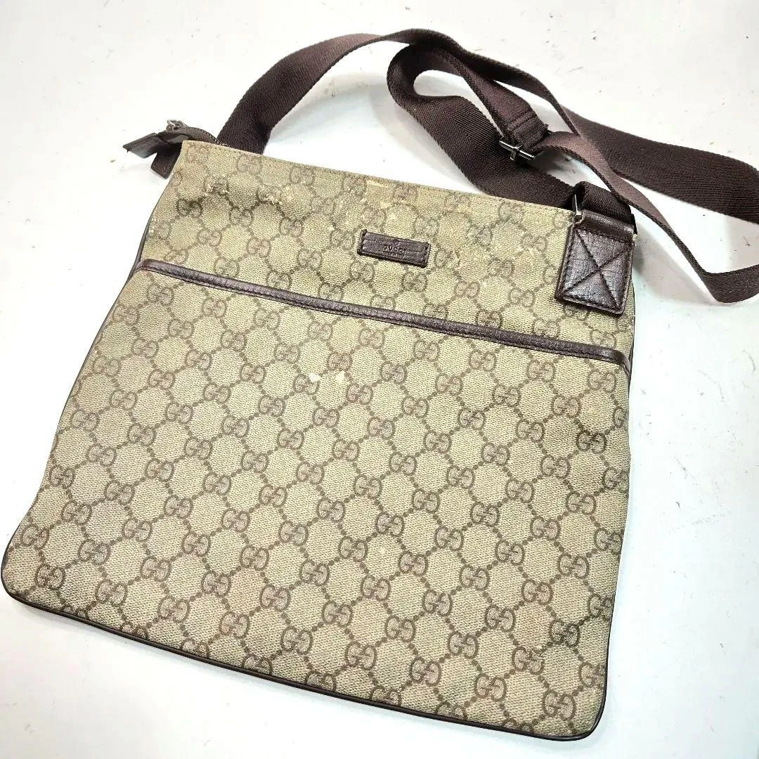 Sac à bandoulière Gucci Sacoche Gg Supreme en cuir m2_0429