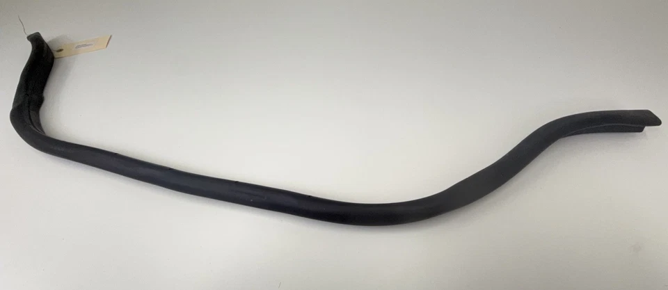 1999-2004 Jeep Grand Cherokee Core Support Hood Weatherstrip - Image 2 of 4