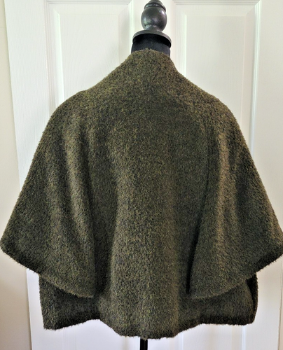The Lundstrom Collection Olive Green Caplet Size Large, in Wool, Alpaca, Mohair - Picture 2 of 15