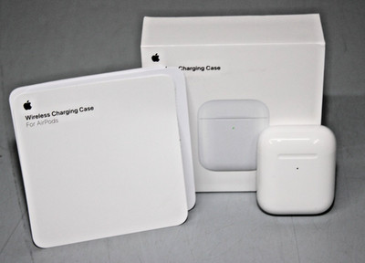 Apple Wireless Charging Case Ladestation, Weiß mit Qi-Unterstützung für Airpods