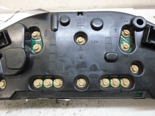 SPEEDOMETER INSTRUMENT CLUSTER MERCEDES BENZ C-CLASS 1999 88 311 265 OEM 106K MI - Picture 1 of 5