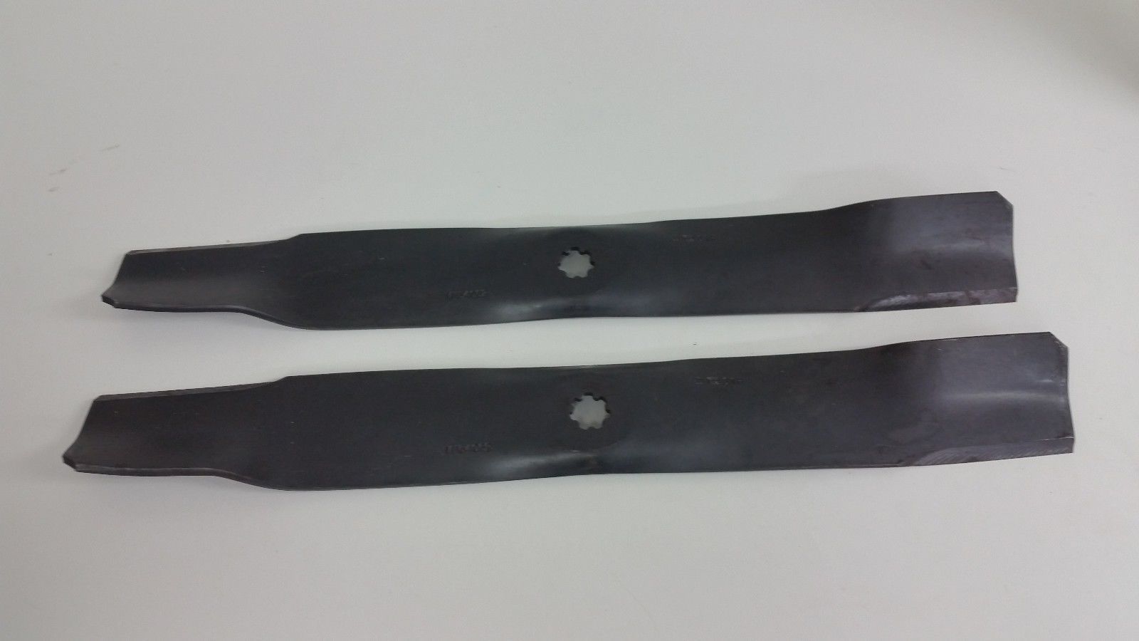Mower Blades M154062, AM141034, Set of 2 For D100, D105, D110 