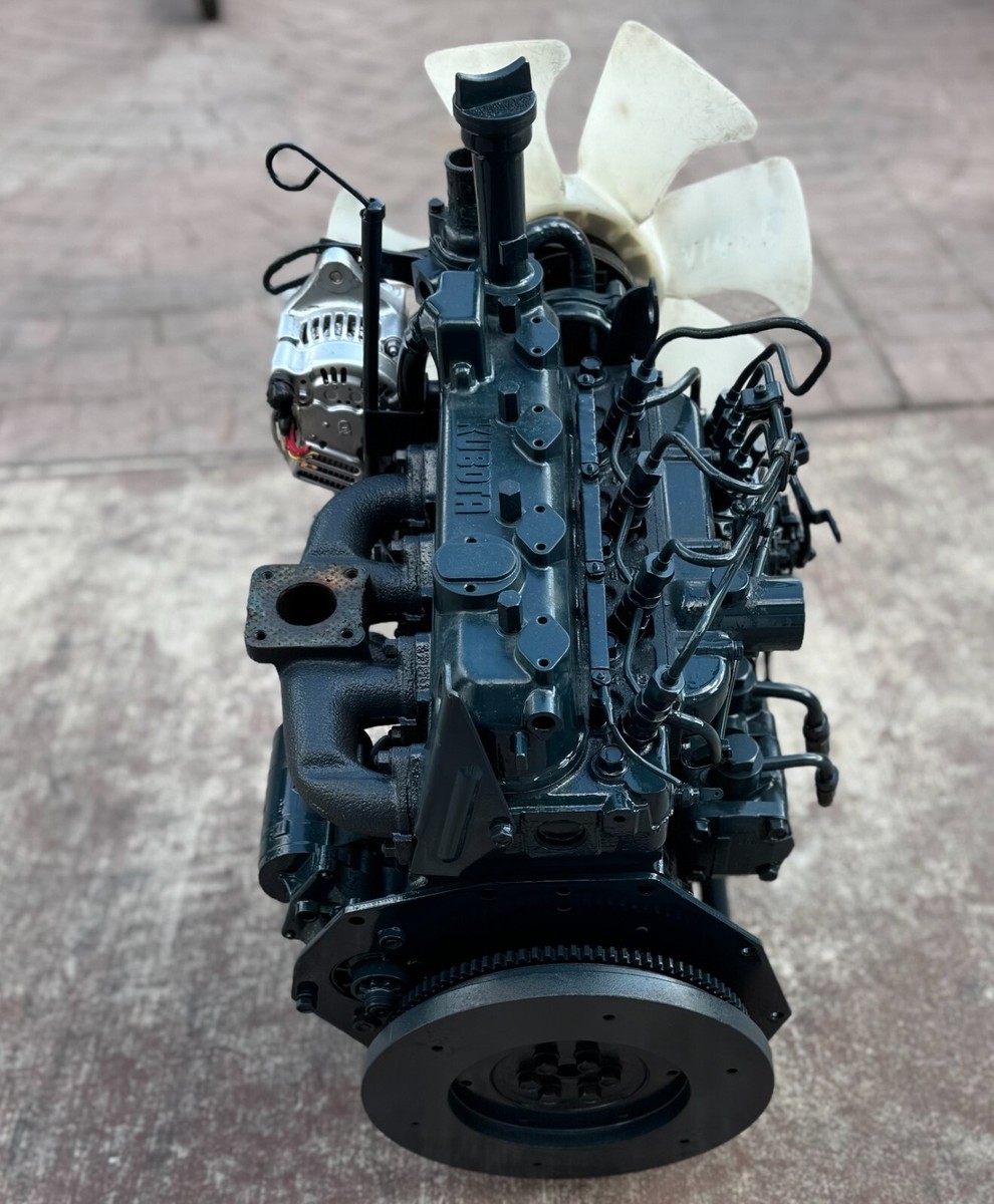 KUBOTA V1305 ENGINE ORIGINAL 4 CYLINDER 29.1 MAX HP 1.261cc