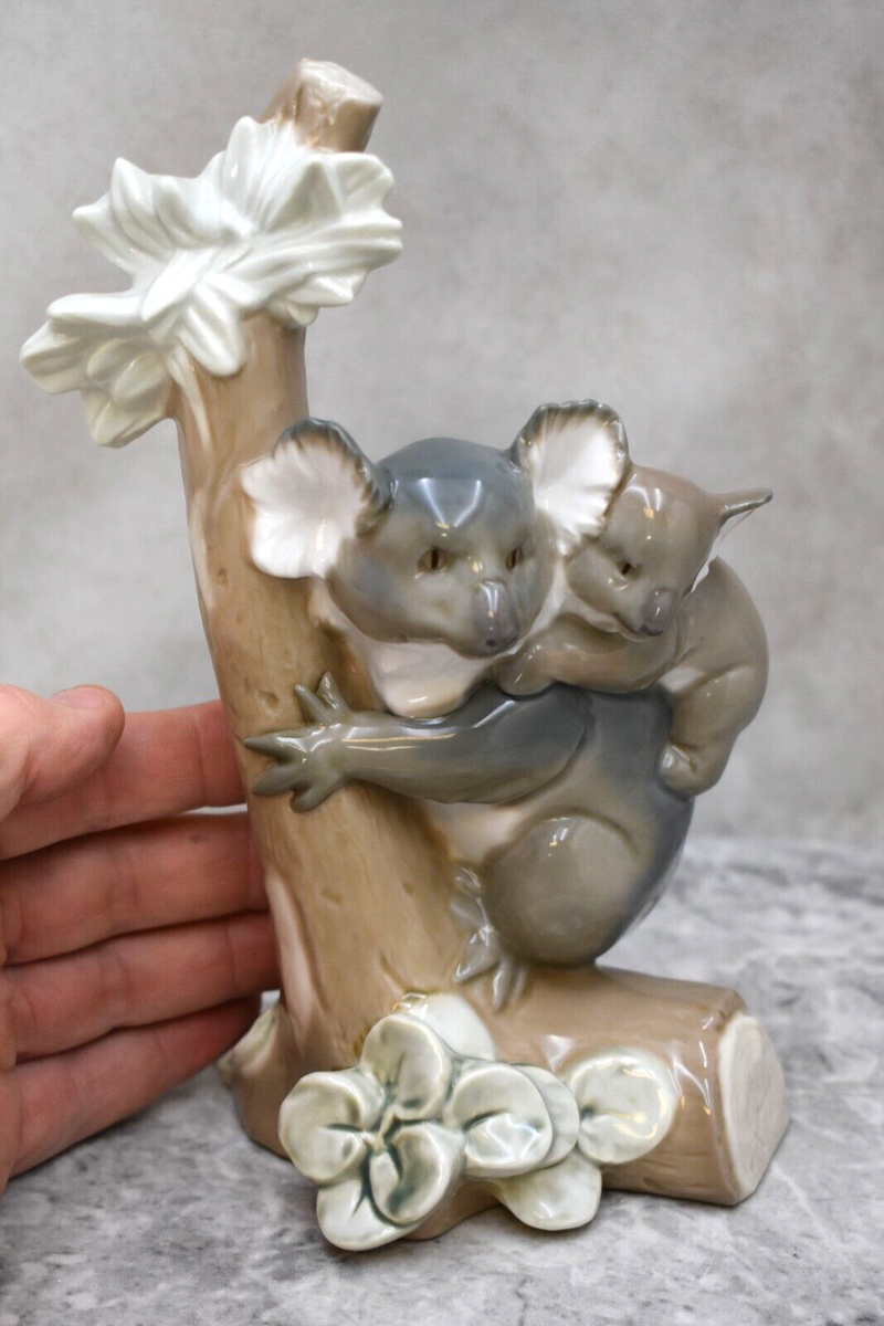 Lladro Porcelain Figurine 'Koala Mother with Cub' Made in Spain, 8