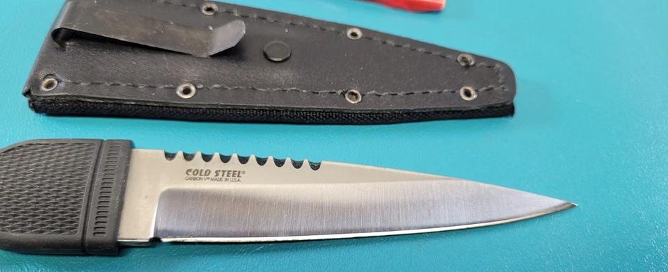 Faca adaga Cold Steel carbono V Culloden + bainha e tampa de lâmina original TR463 - Imagem 2 de 4