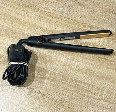 ghd Classic Styler Flat Iron Hair Straightener Black/Gold 150W Electric