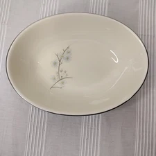 Edgerton Eternal Spring Pattern 9 1/8" Oval Vegetable / Serving Bowl Blue Flower