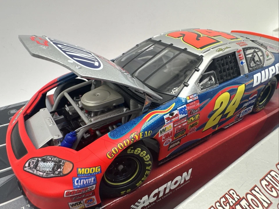 Jeff Gordon #24 Winston Cup Series Champion, 2001 Nascar 1/24 Scale Die-cast  - Image 2 of 4