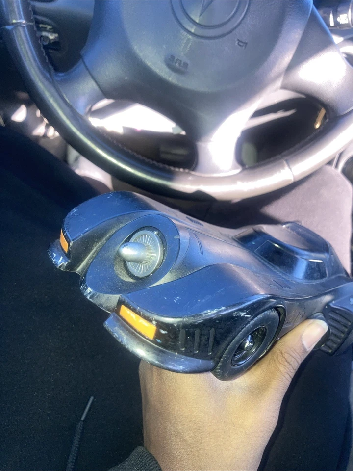 Jada Toys 1:16 89 Bat Mobile RC Remote Control Batman Batmobile - Image 2 of 3