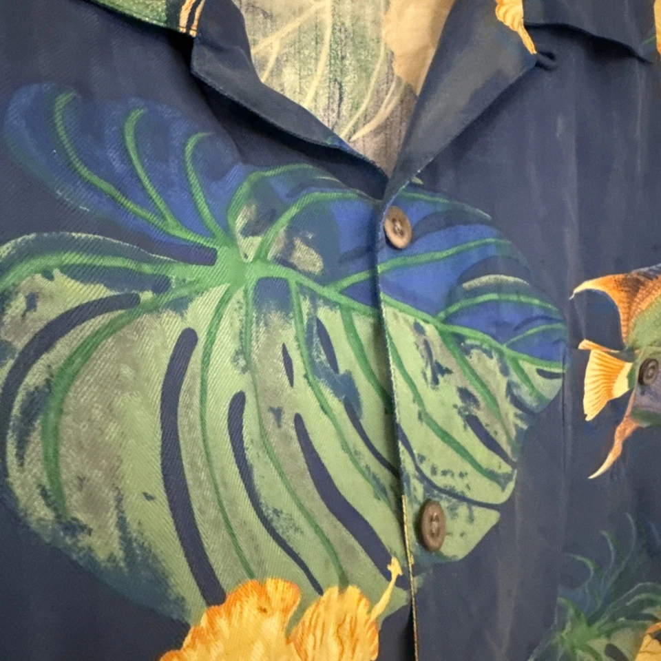 Camisa Guy Harvey Para Hombre 2X Azul Estampado de Peces y Flores Foto 4 de 4