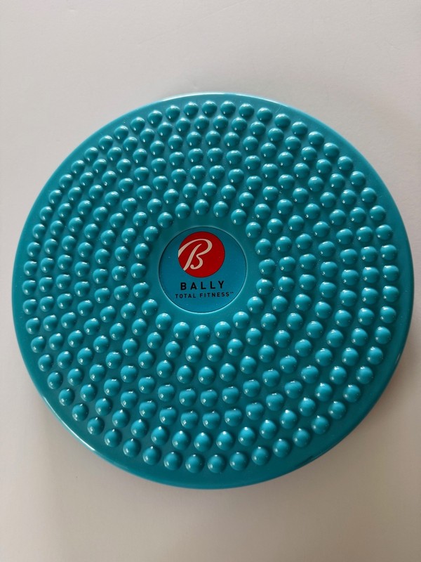 BALLY Total Fitness Twist Board 10" Circle turquoise  & Black Lightly Used