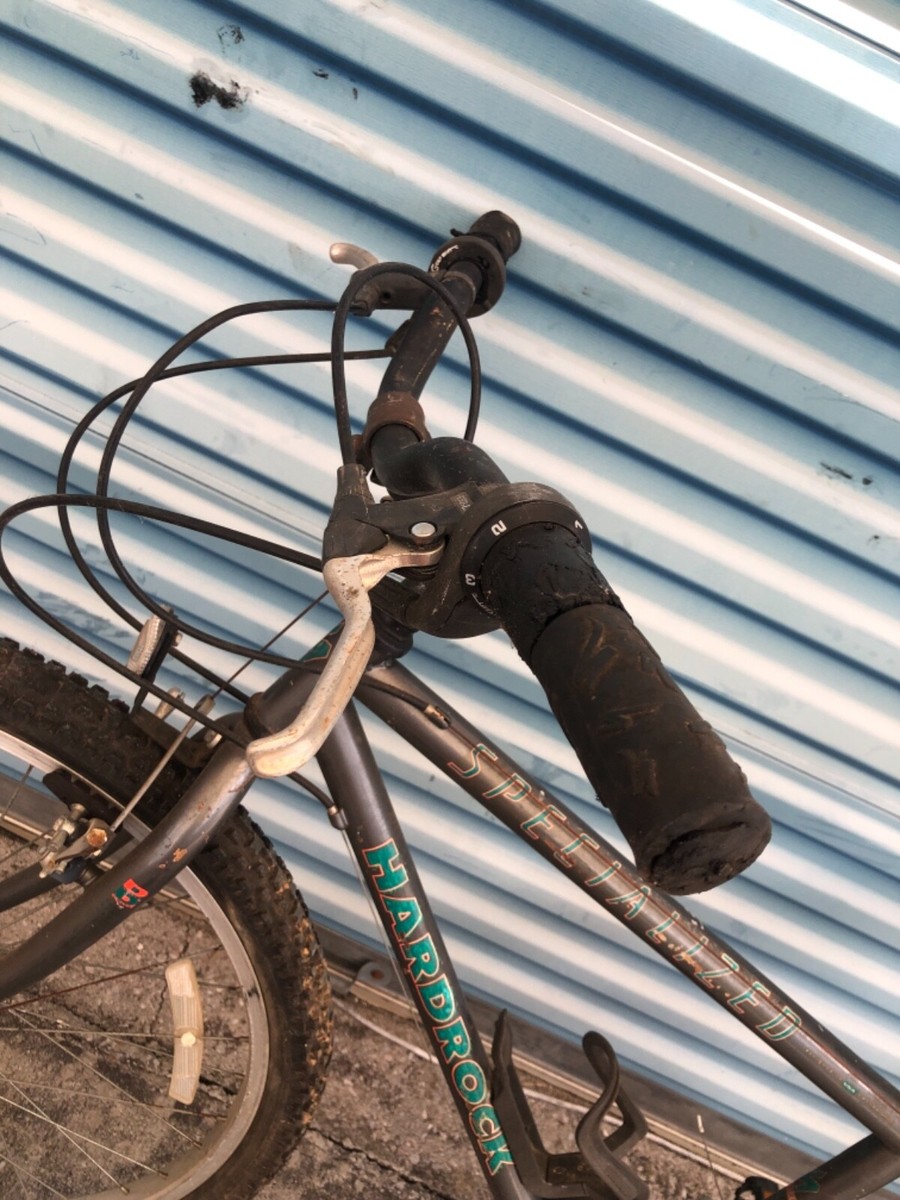 Specialized Hardrock- Mountain bike - 15” Cromoly Frame- 26