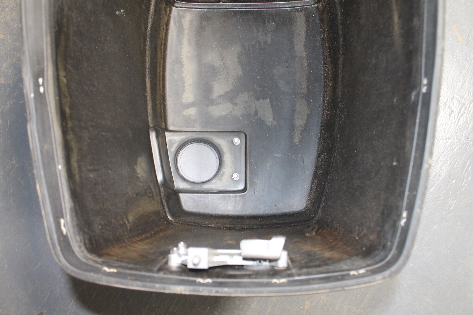 Genuine OEM TOHATSU UPPER ENGINE / MOTOR COVER COWL 60 HP 2 STROKE  