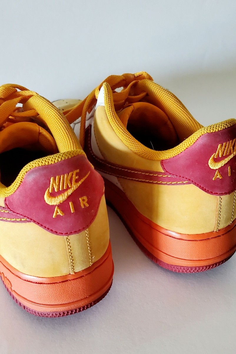 NIKE 315122-161 Air Force 1 2007 SIZE 9 White, Varsity Red NIKE 315122-161 Air Force 1 2007 SIZE 9 White, Varsity Red