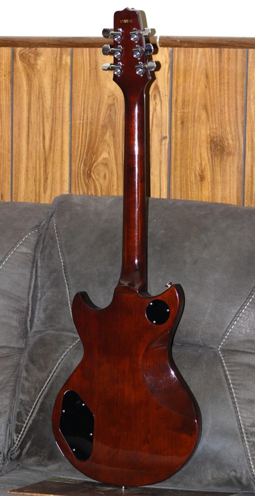 Picture 4 of 24