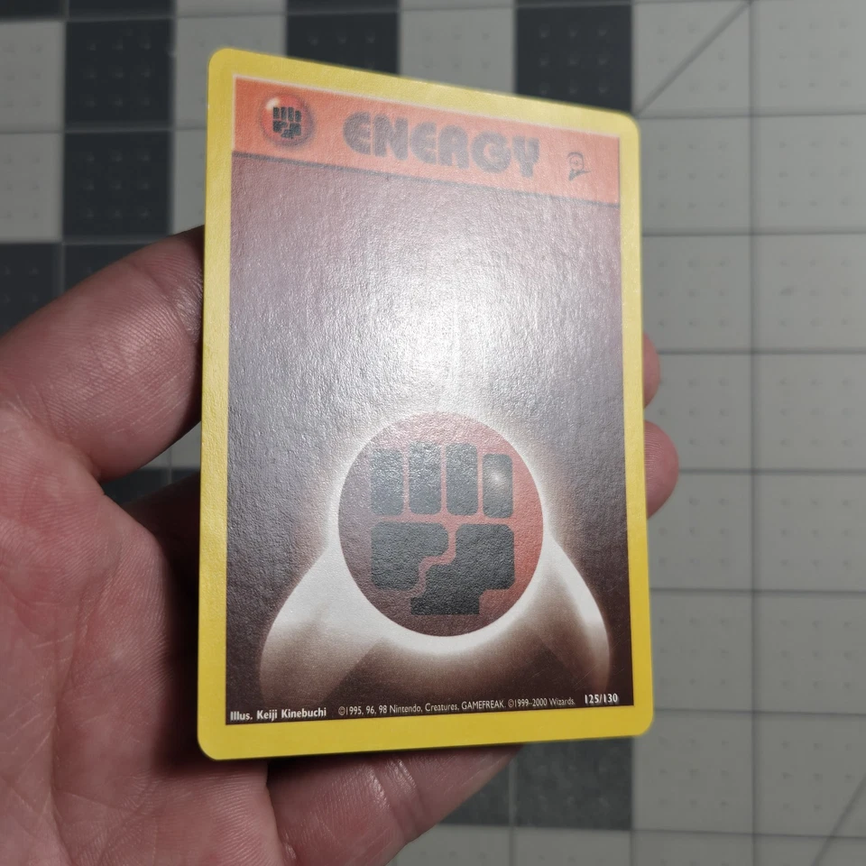 Pokemon Inverted Back Misalignment Miscut Error Fighting Energy WOTC Card - Image 4 of 4