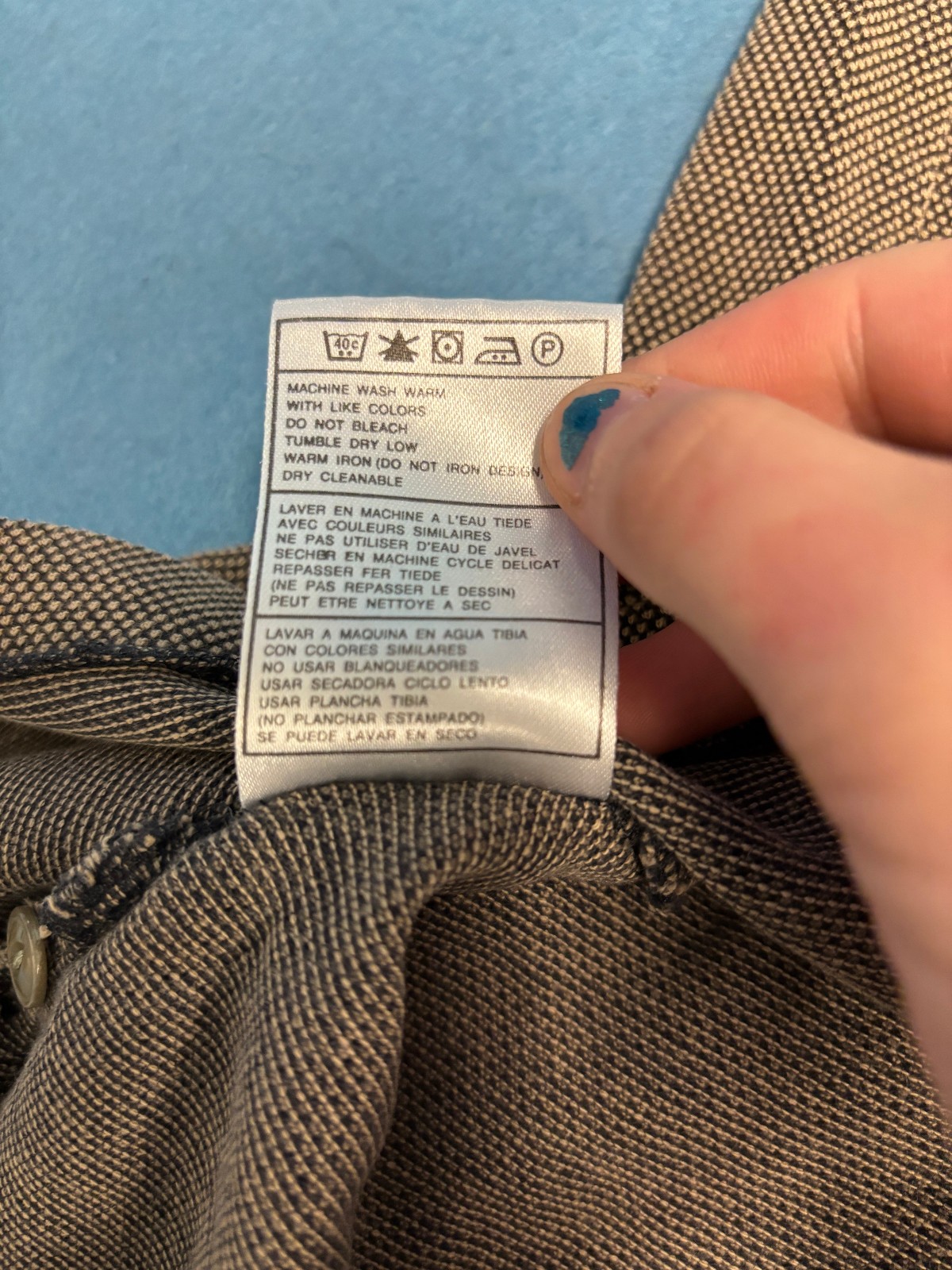 Used Nike Button Up, Size Medium - image 6